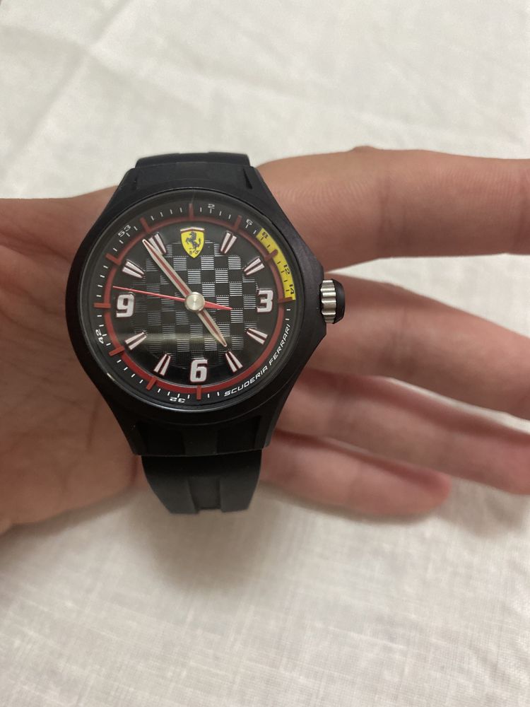 Relógio da Ferrari
