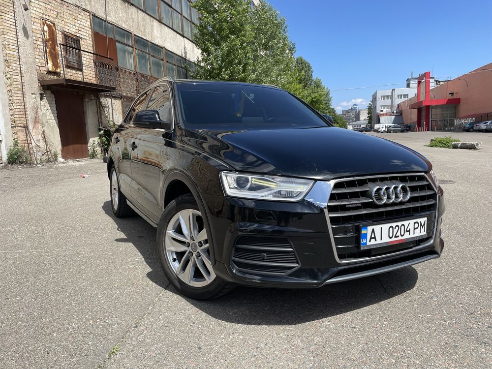 Audi Q3 Premium Plus 2016 Black 2.0l tfsi