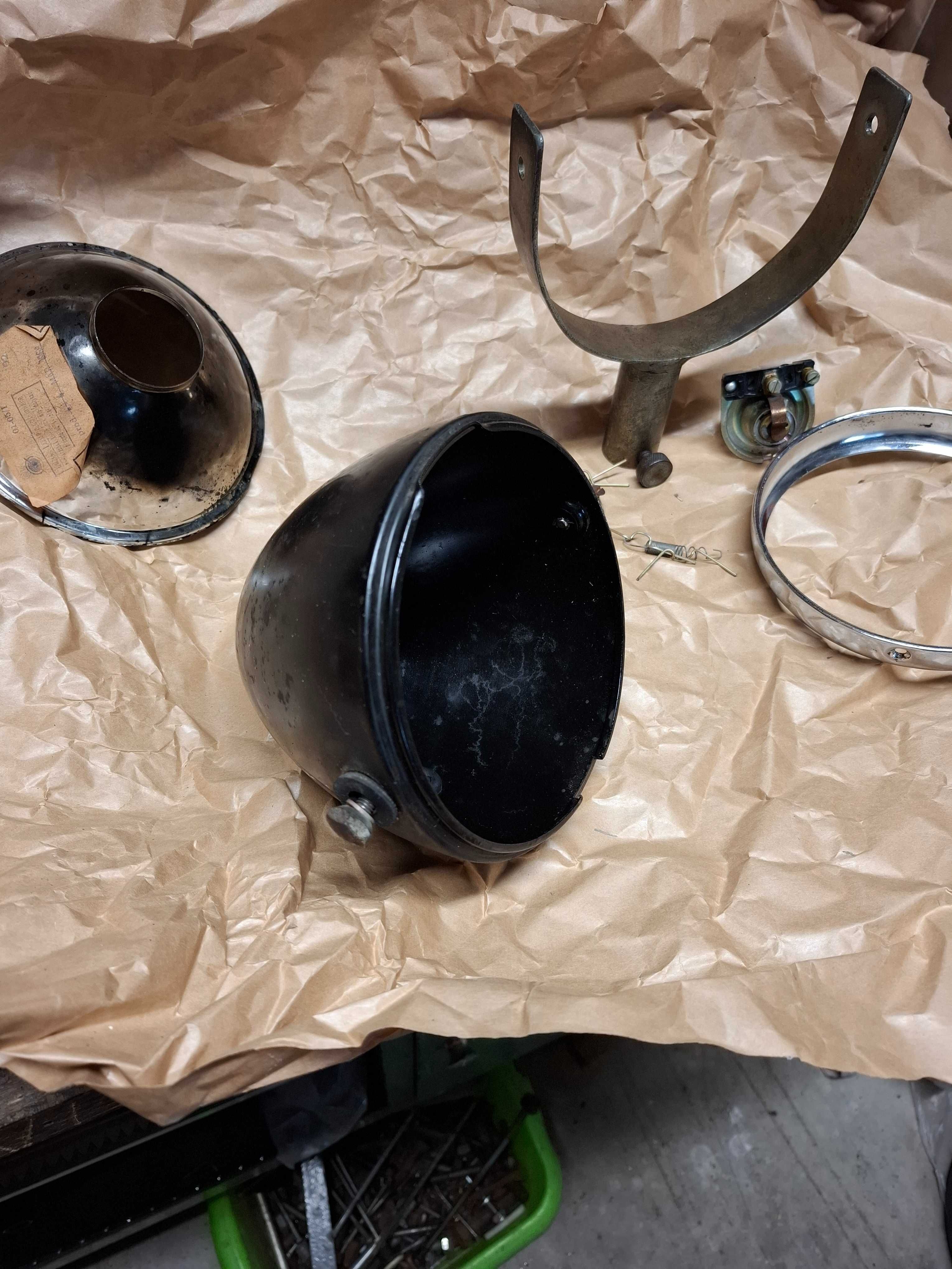 Lampa do Ursus  C 328 tylna oryginał komplet.