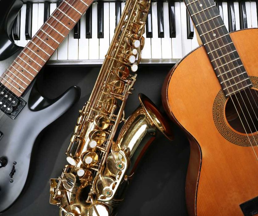 Wypożycz Gitarę, Skrzypce, Pianino, Keyboard, Klarnet, Saksofon, Flet