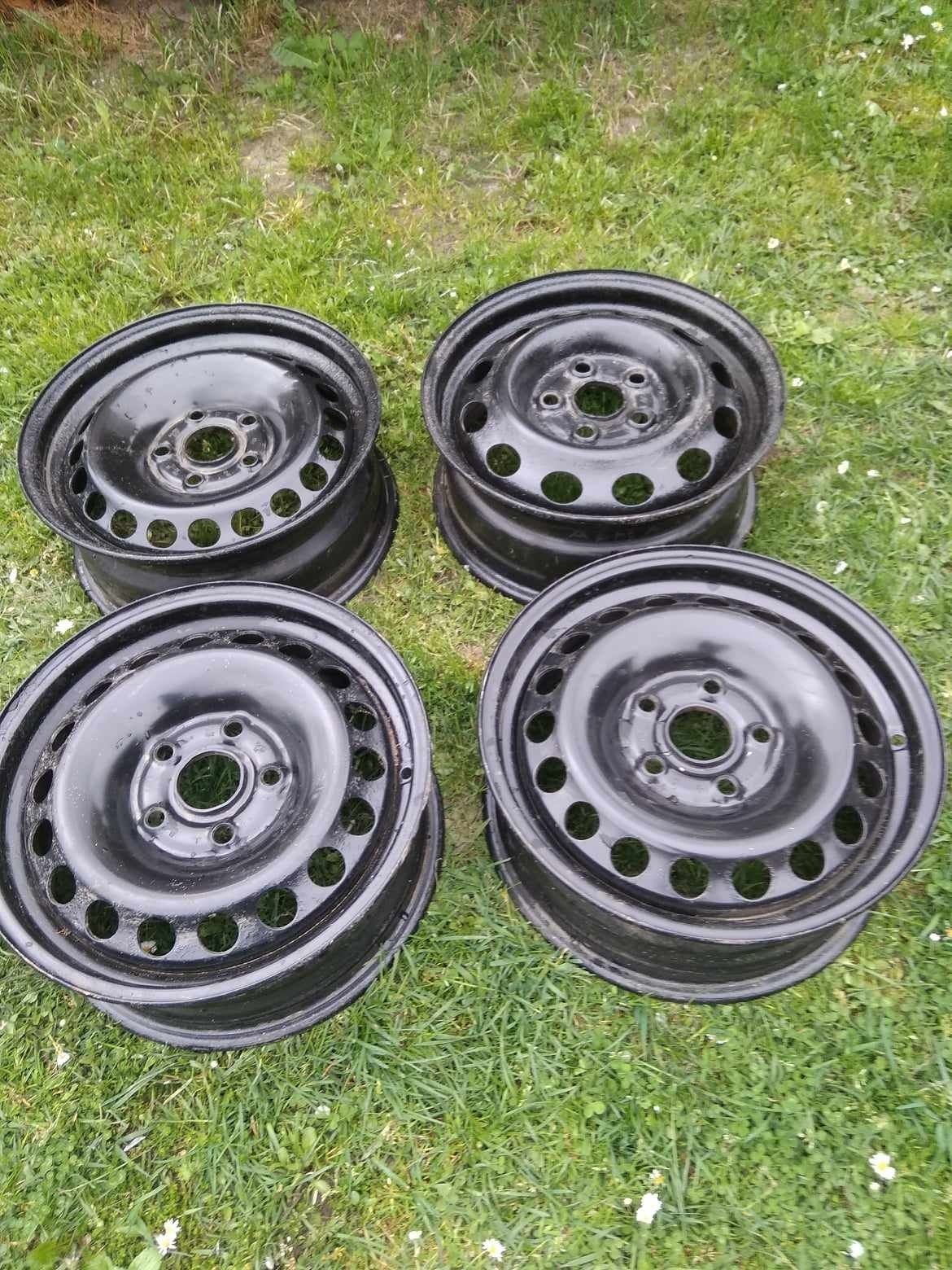 Felgi stalowe 15" 5x112 Audi A4B5 PASSAT TOURAN SKODA stalówki