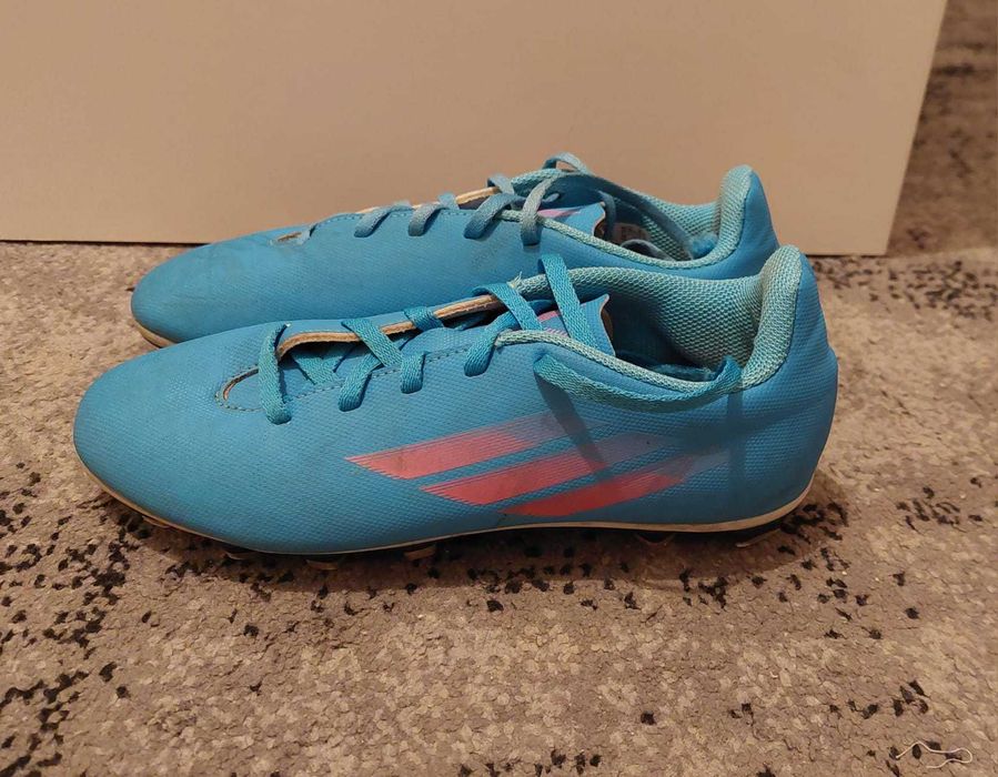 Chuteiras Adidas,  tamanho 38