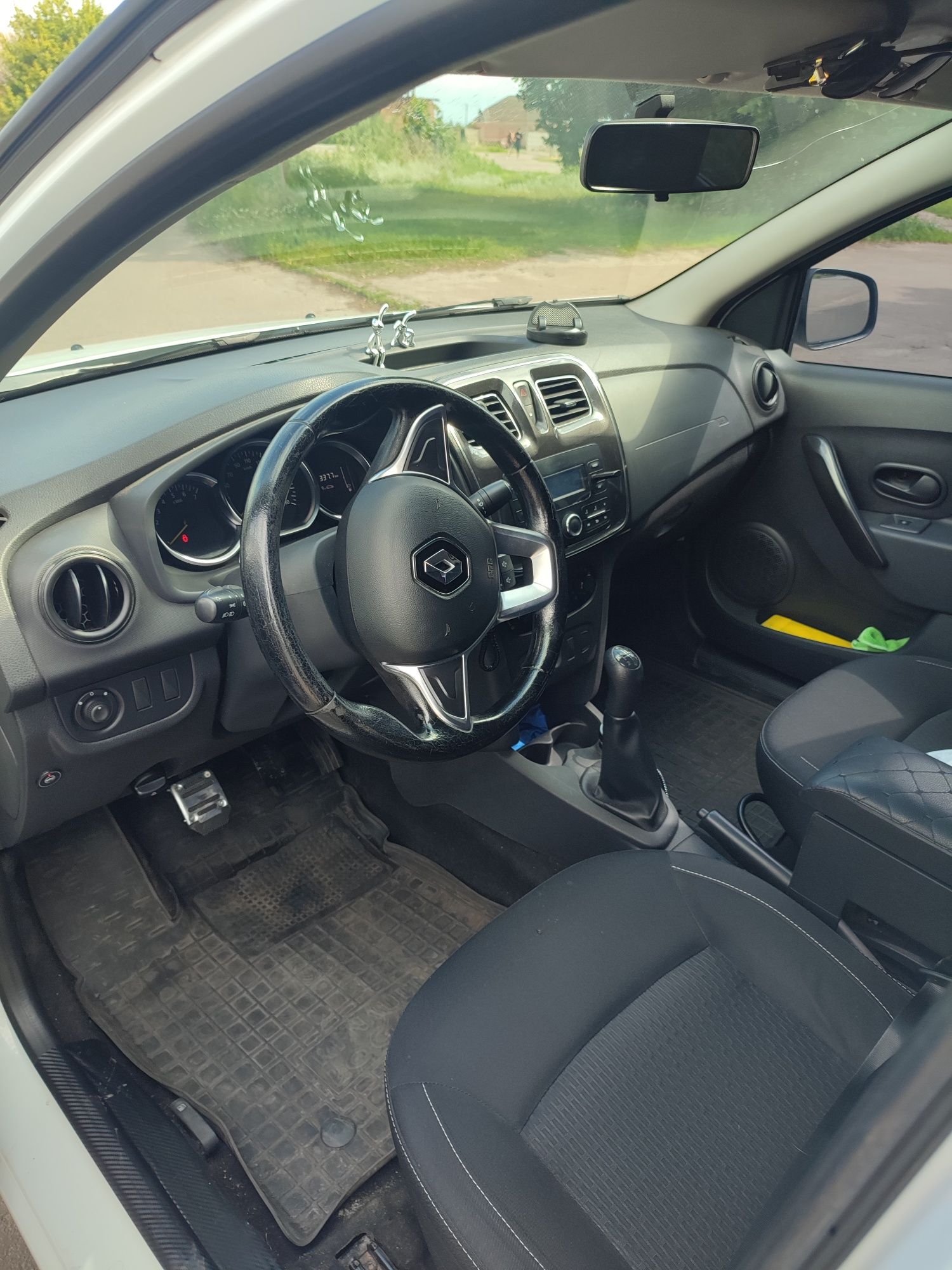 Продам Renault Logan 2019