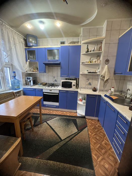 Продам 3комнатную квартиру в центре с АГО(Sher)