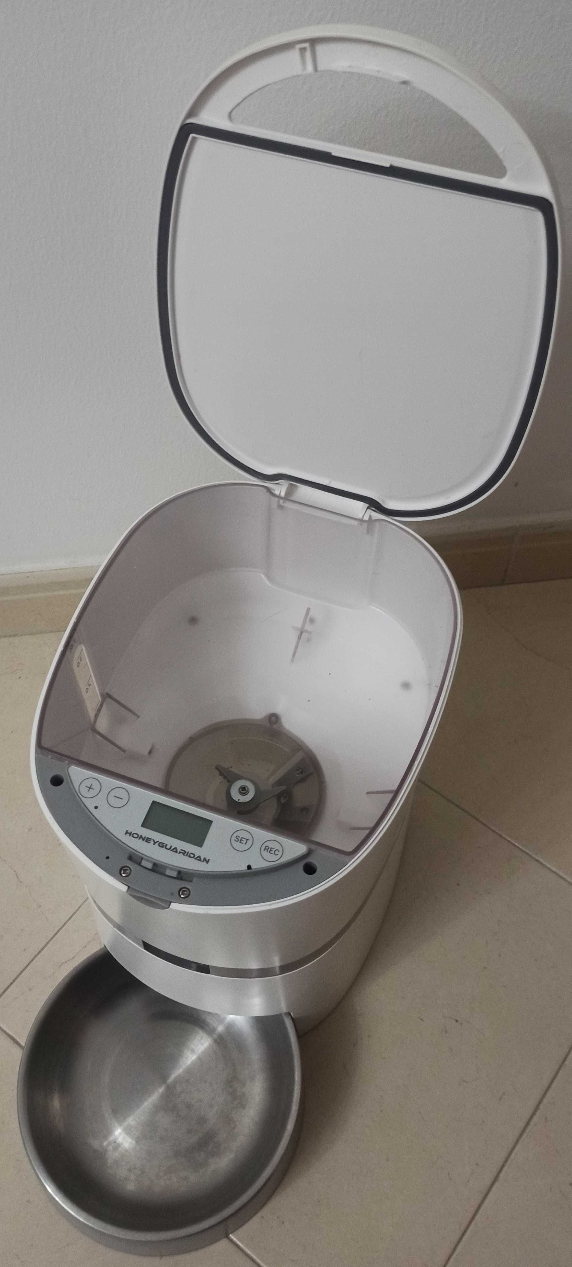 Alimentador automático programável de grande capacidade