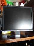 Monitor DELL de 19"