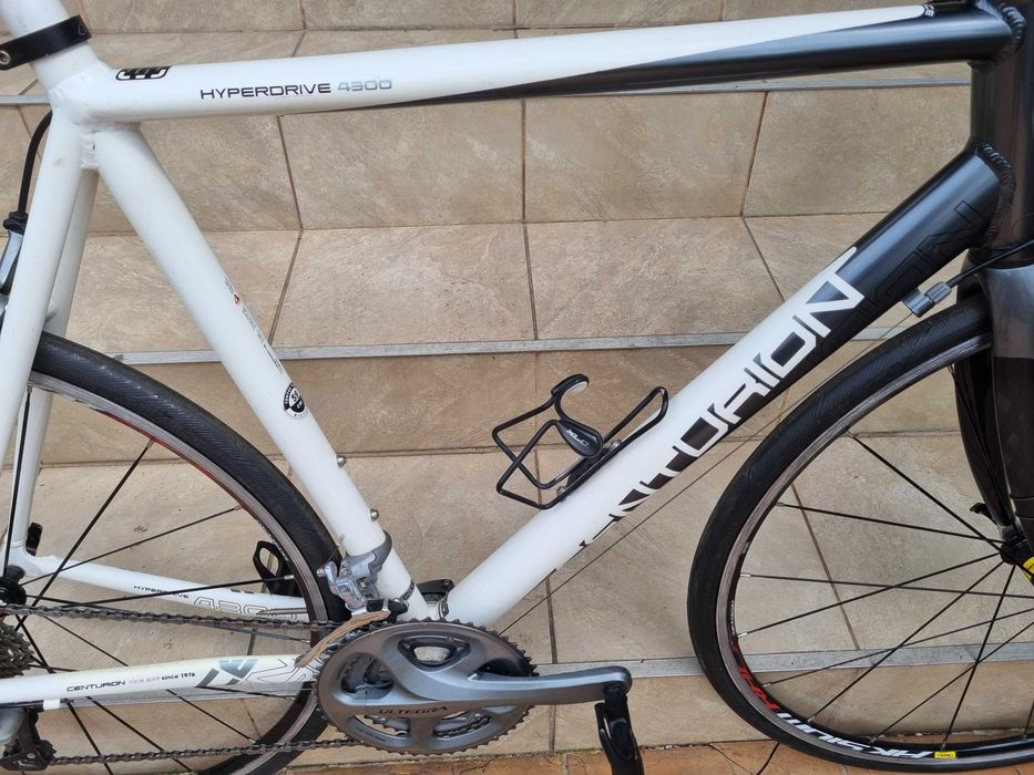 Rower szosowy CENTUURION HYPERDRIVE 4300 - Ultegra