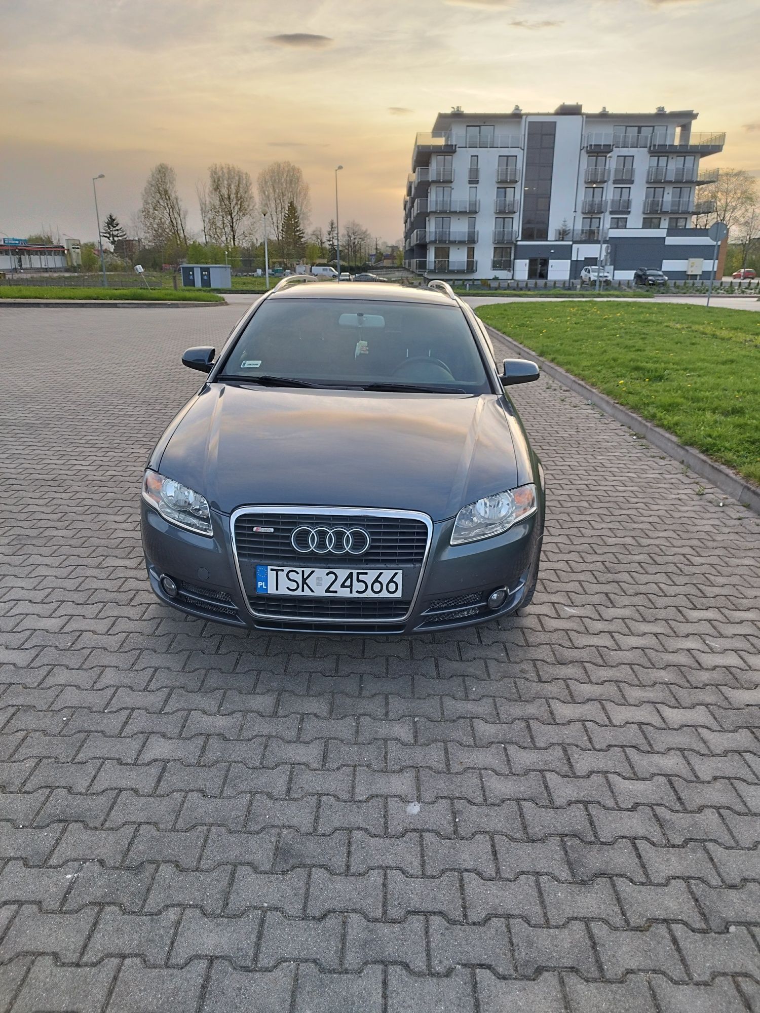 Audi a4 b7 zadbane 2.0 140km osoba prywatna