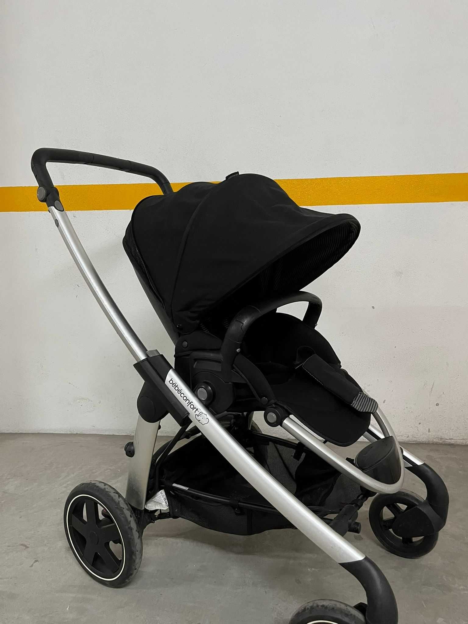 Carrinho de Bebê (BEBECONFORT)