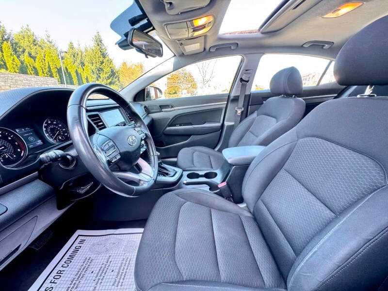 2019 Hyundai Elantra
