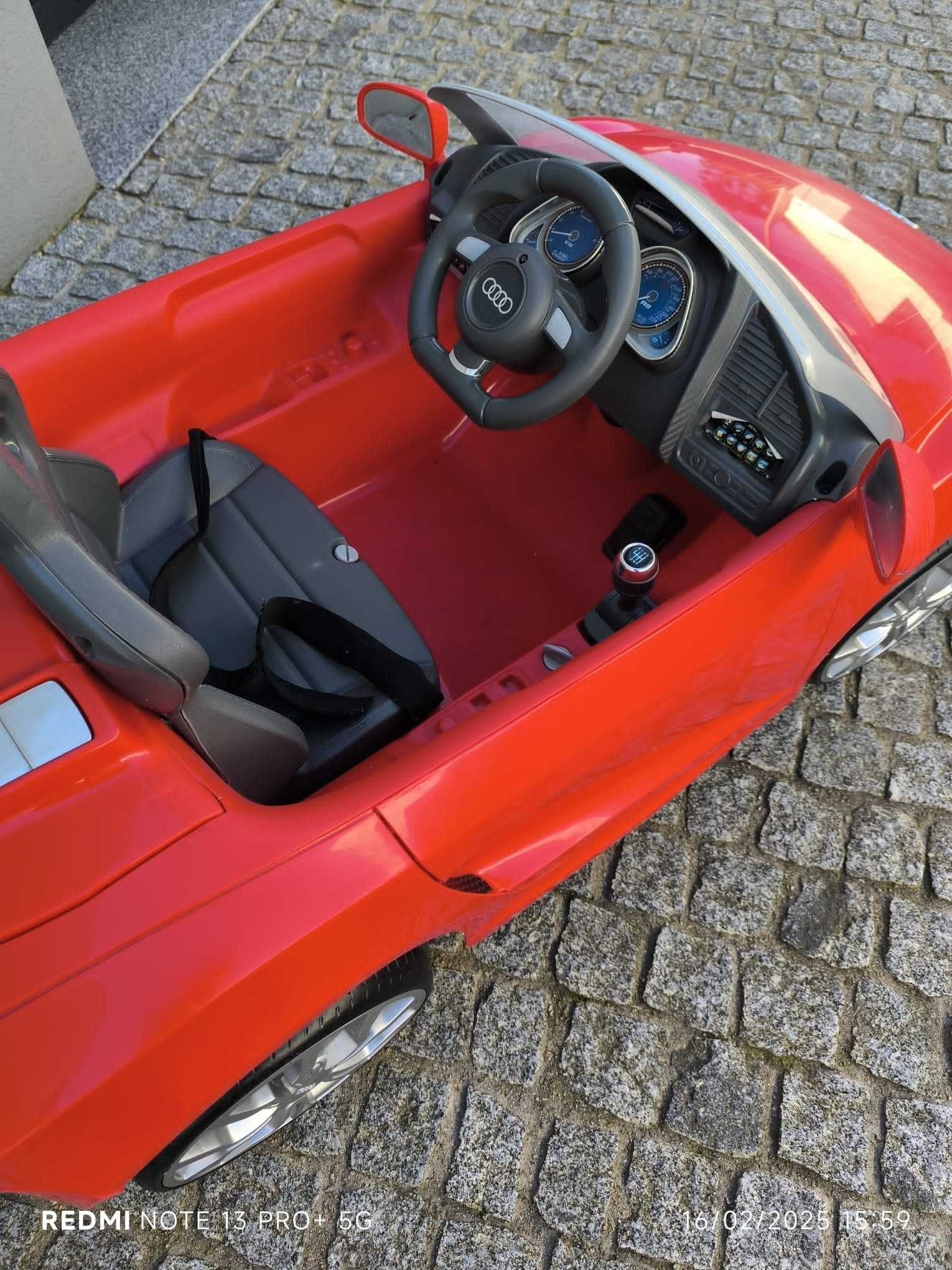 Carro eléctrico audi r8