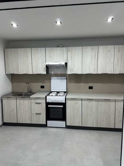 Продам 2 кв м-н жовтневий