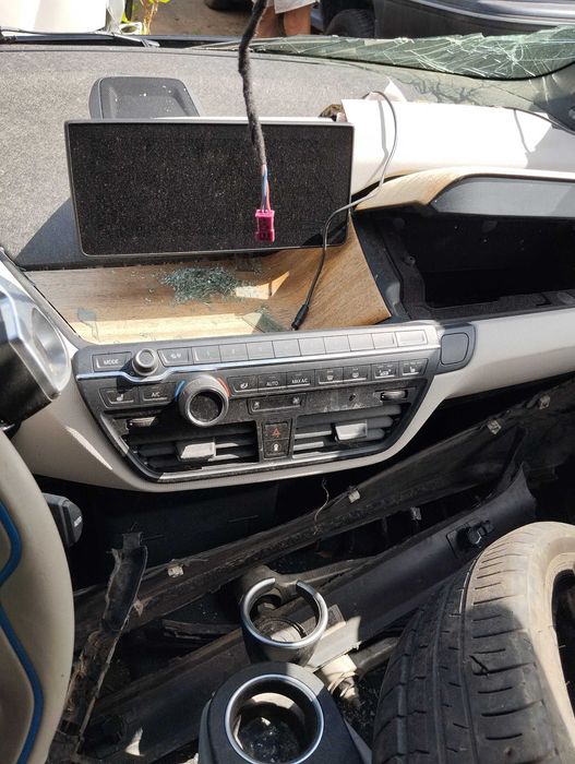 крышка багажника БМВ i3