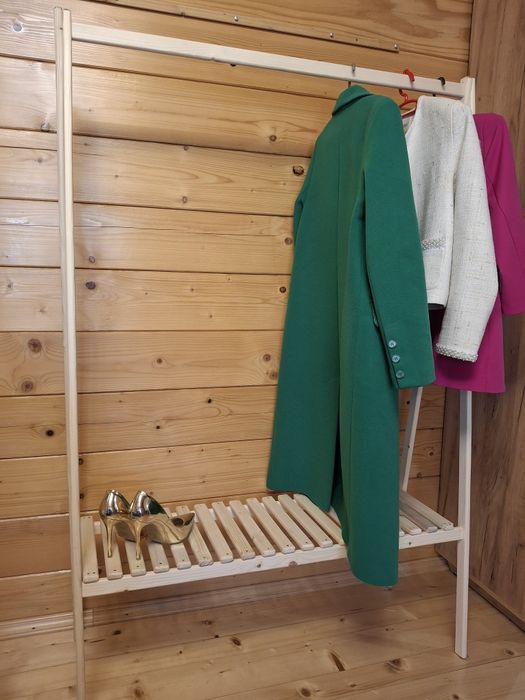 Стійка для одягу