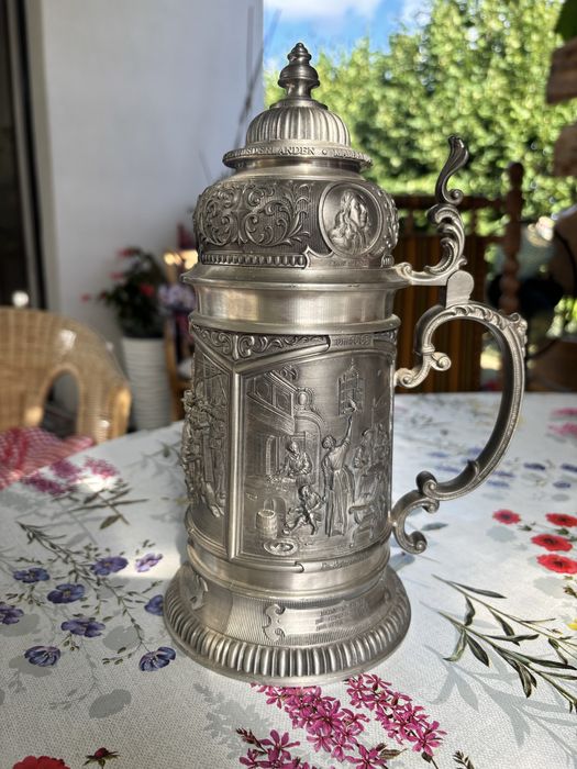 Zabytkowy kufel cynowy z wizerunkiem REMBRANDTa VAN RIJN super stan