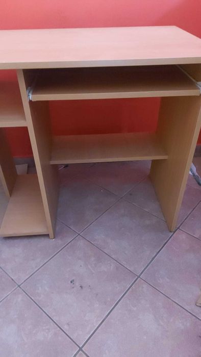 Sprzedam biurko bardzo dobry stan