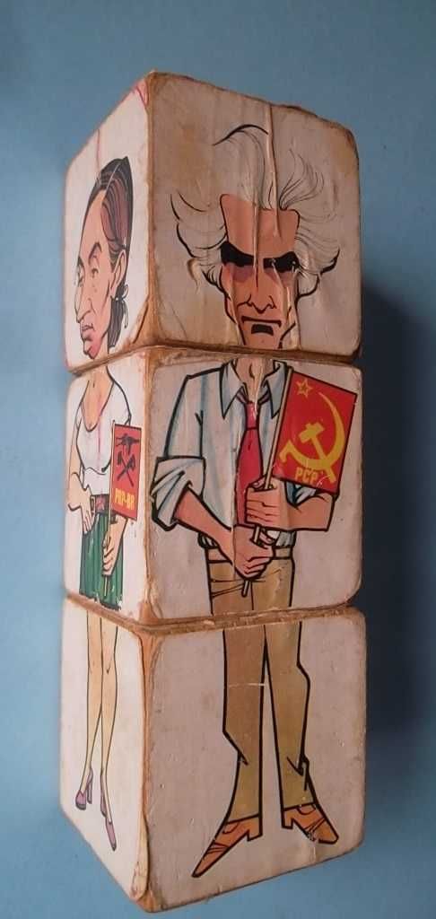 Cubos figuras políticas Sá Carneiro Mário Soares Álvaro Cunhal