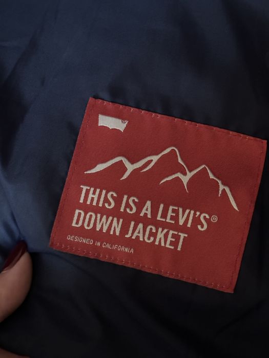 Синя куртка Levi’s