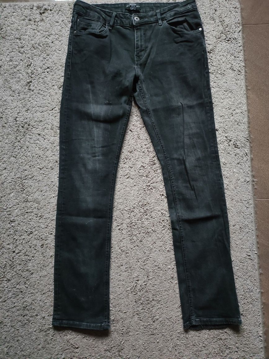 Spodnie męskie Bershka rozmiar EUR 42
