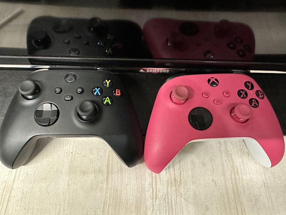 Xbox series X 2 pady stacja ładująca