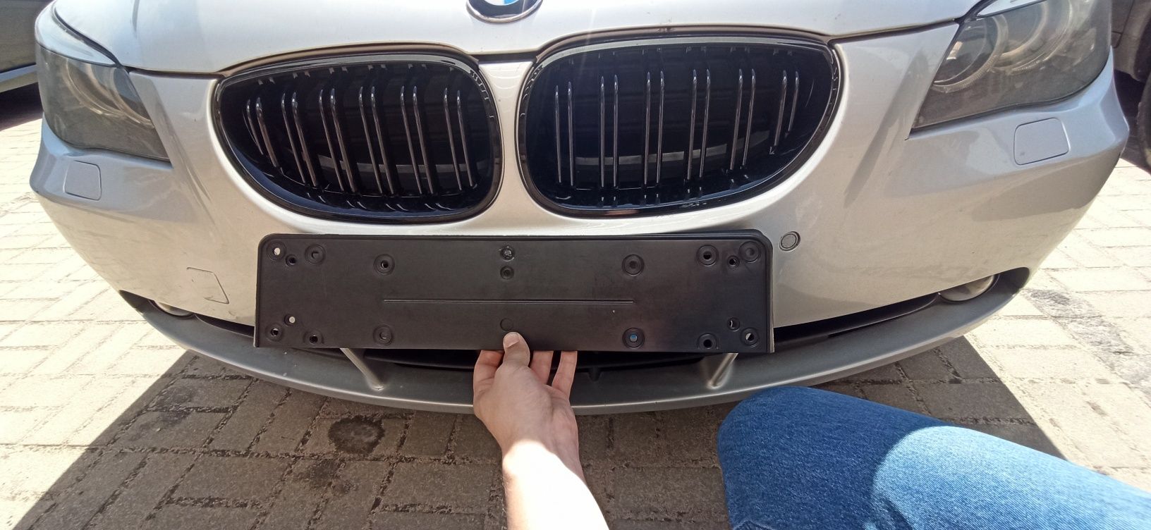 BMW E60 рамка номера M ПАКЕТ бампер