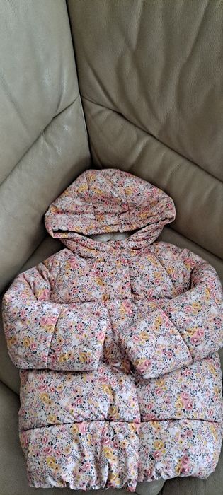 Zimowa kurtka dla dziewczynki r. 116