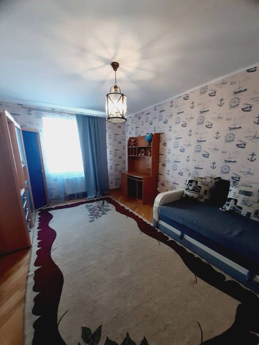 3 кімнатна квартира Рекордна / р-н Будинку меблів БК "Стікон"