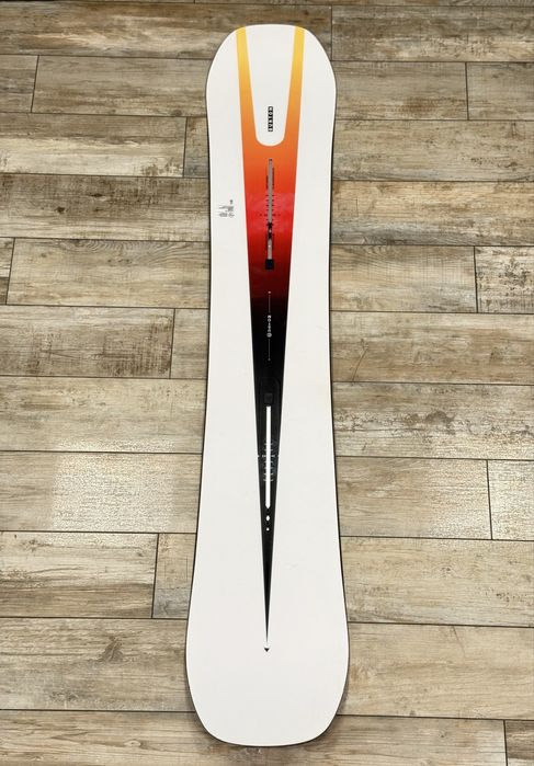 Burton Custom Camber 162 cm – model 2024 – stan idealny