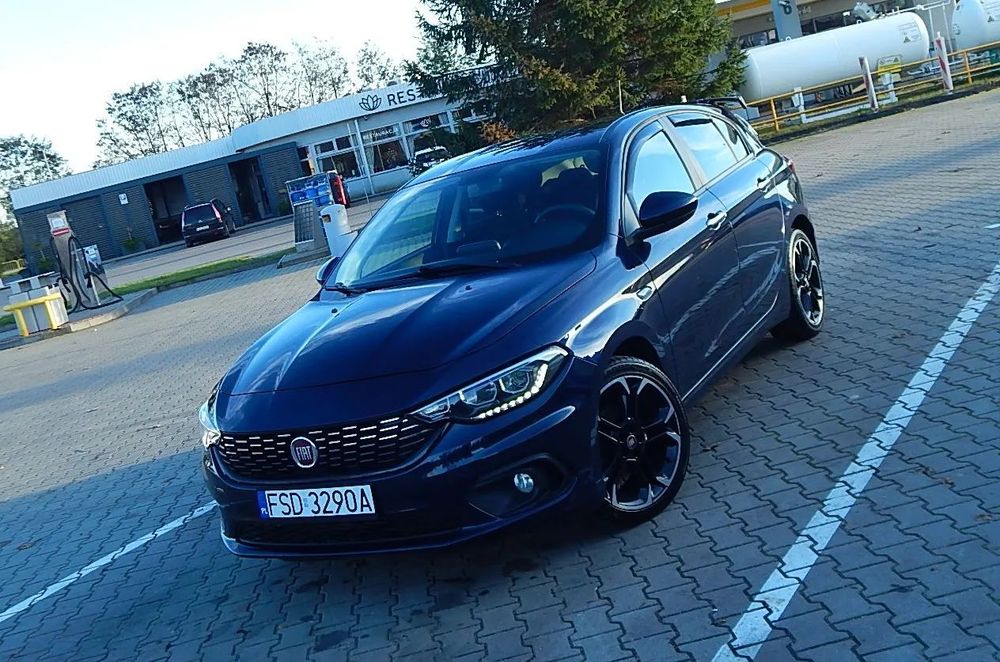 Fiat Tipo Nawigacja, klimatronic, niski przebieg, stan bardzo bobry