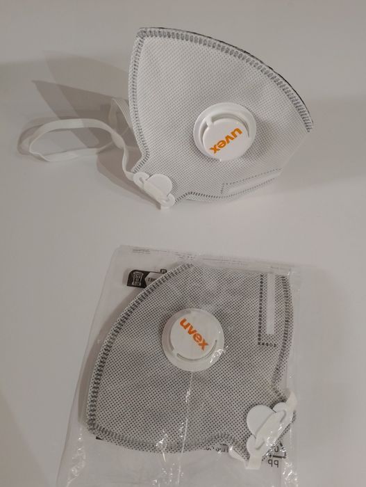 Maska Ochronna FFP2 Uvex Silv-Air C3220 Z Filtrem Węglowym Antywirusow