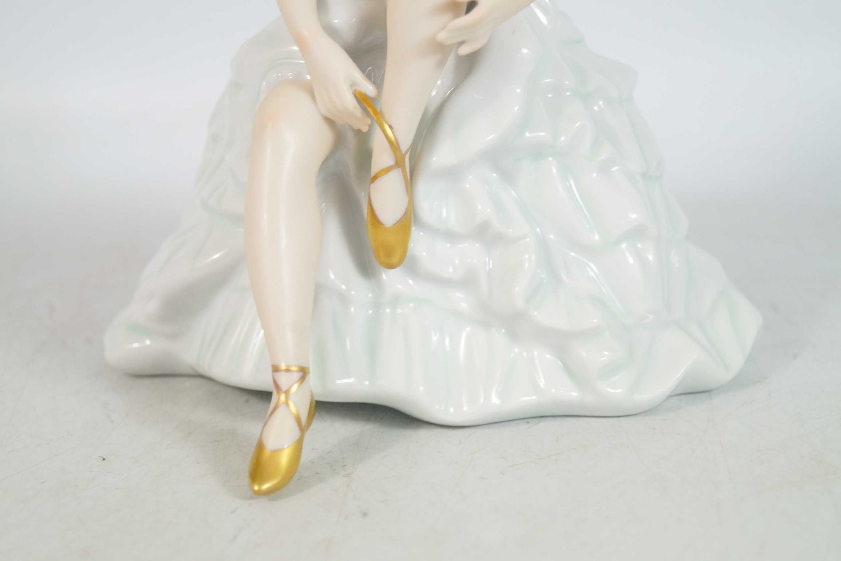 Wallendorf Piękna figura porcelanowa ART DECO BALETNICA