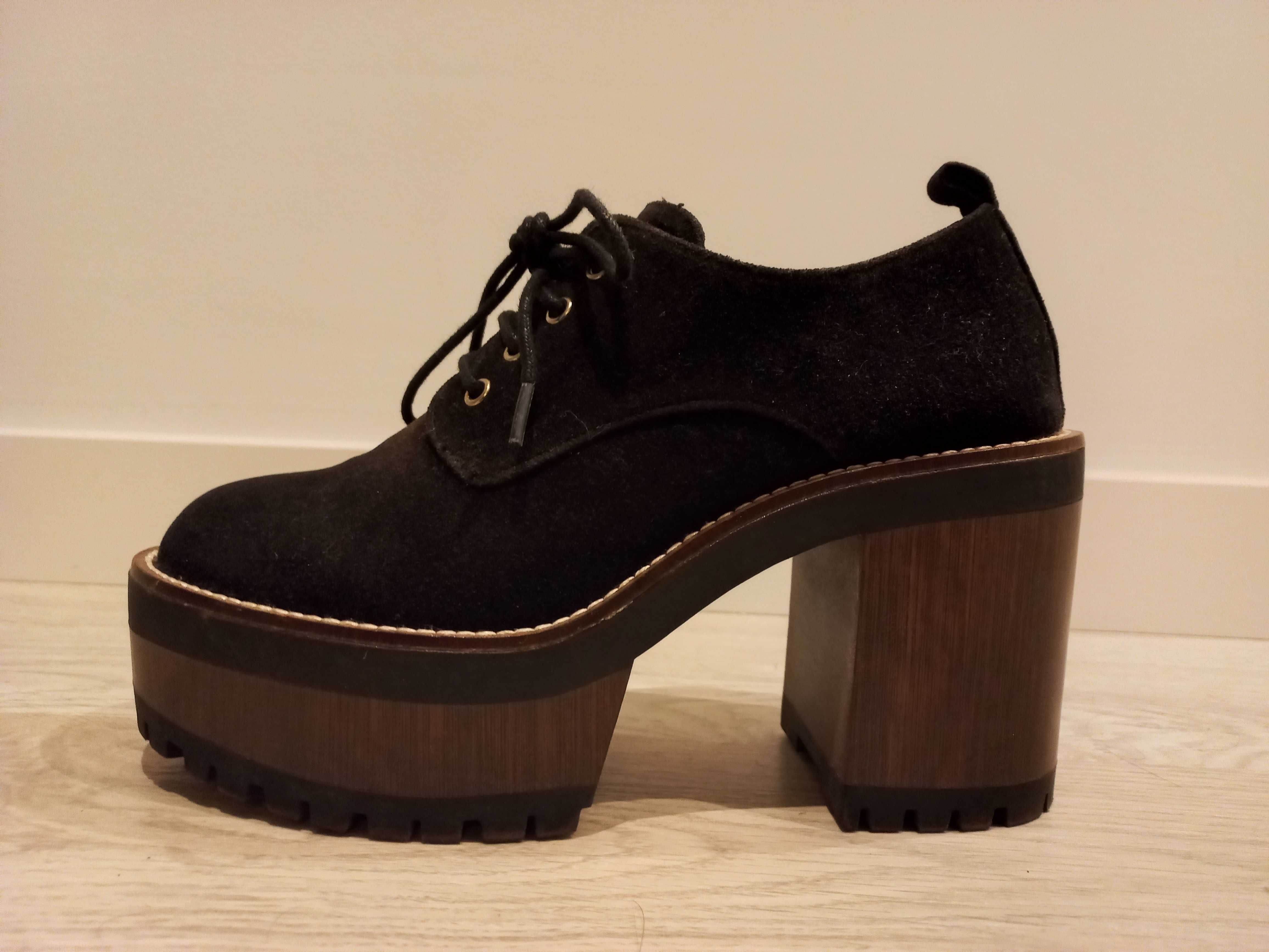 Botins pretos (pull & bear)