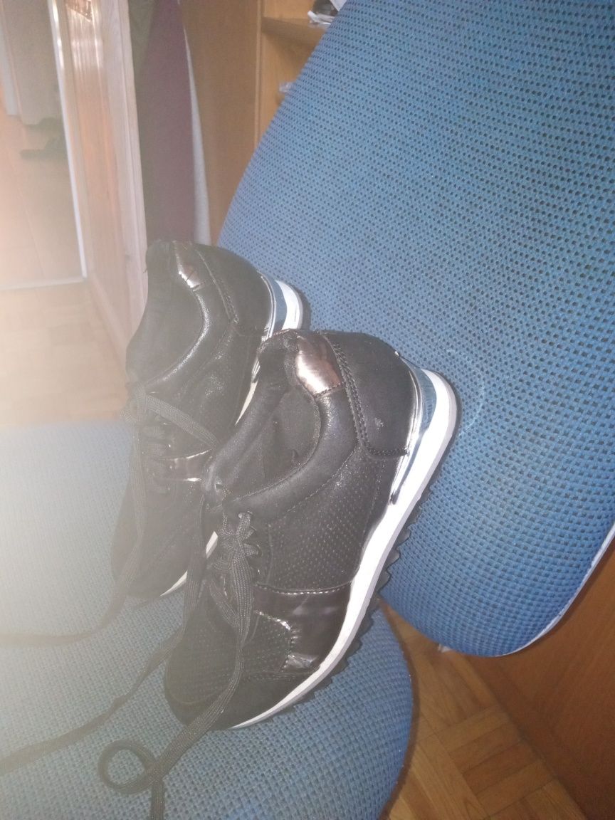 czarne buty damskie dziewczęce