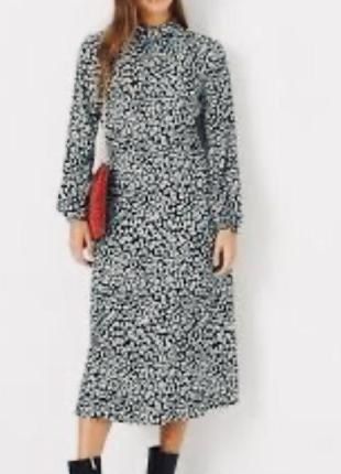 красивое платье вискоза M&S Collection