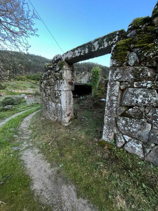 Casa em granito para restauro