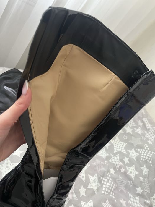 Продам сапоги натуральный лак