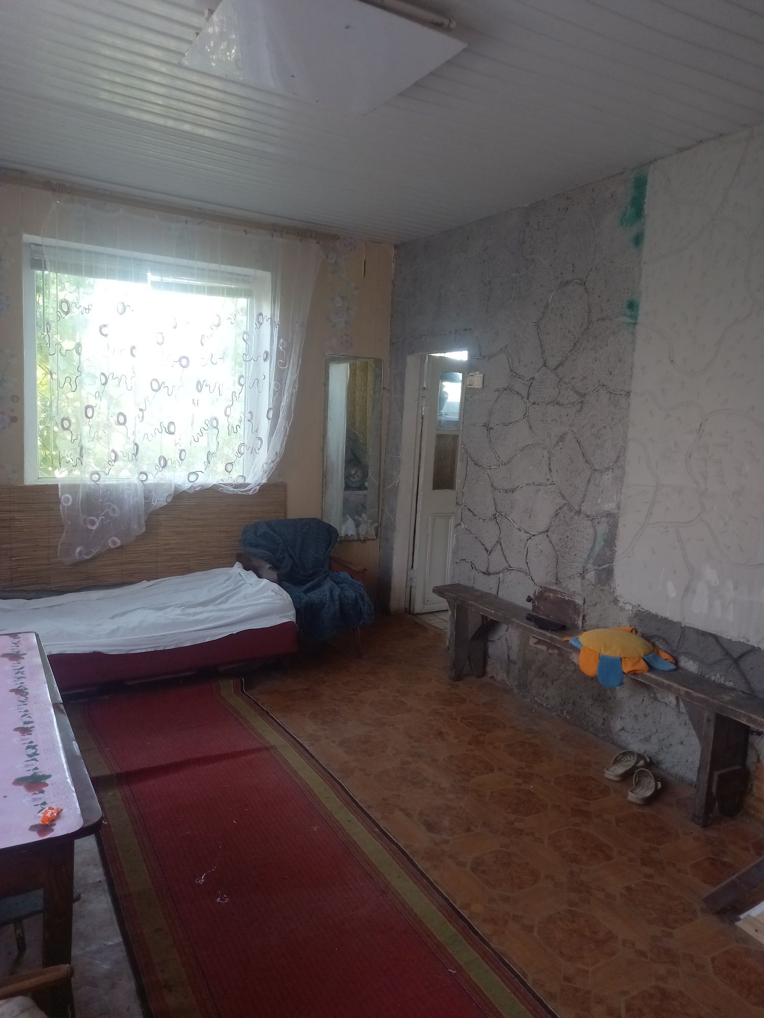 Продам дачу -будинок в місті з пічкою грубою на Перевалі