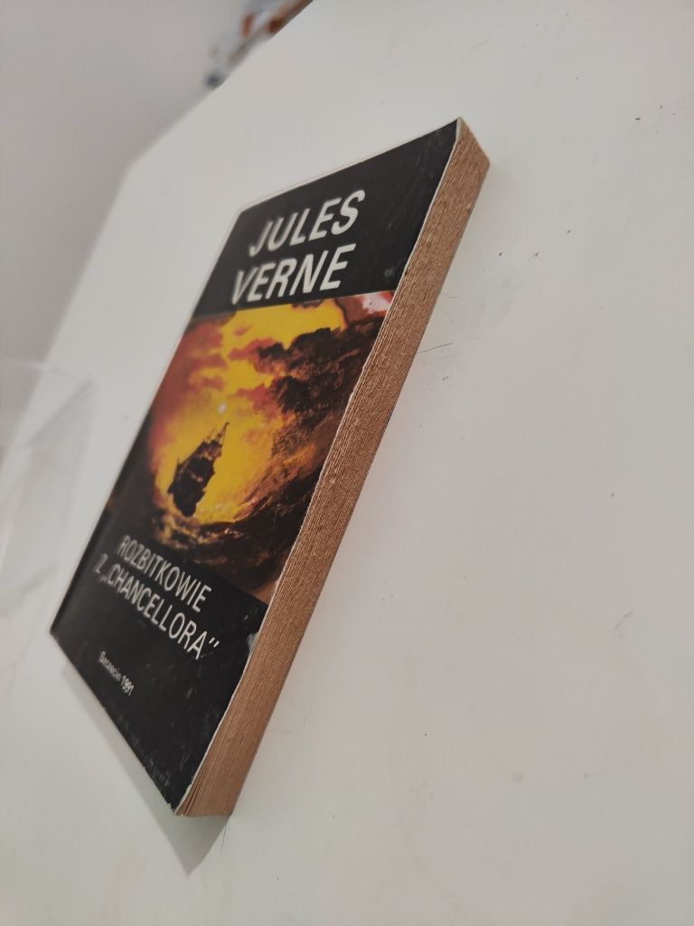 Rozbitkowie z Chancellora - Jules (Juliusz) Verne