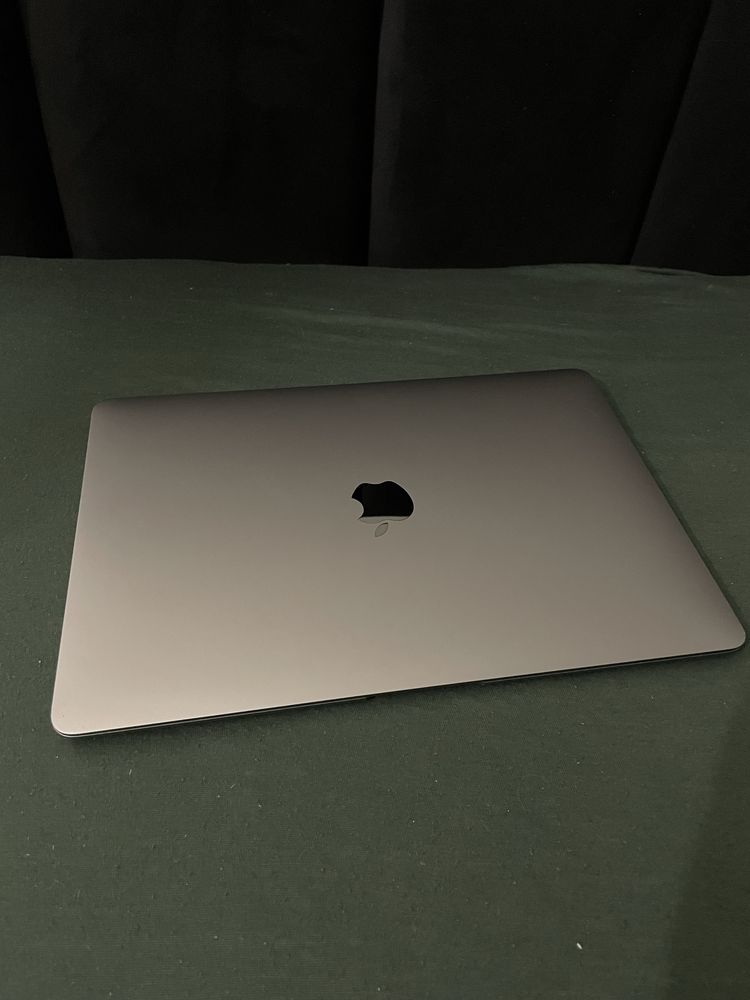 Macbook Air M1 apple