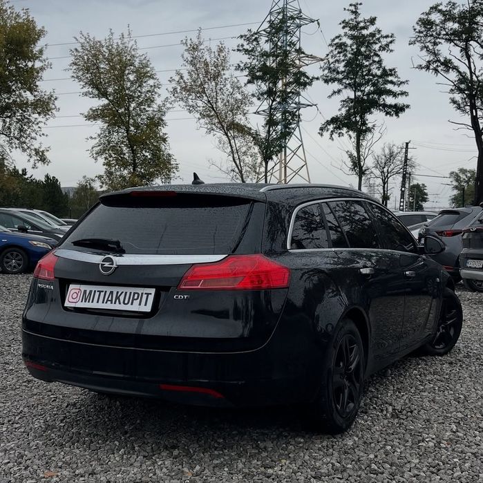Opel Insignia 2009 2.0 Дизель Автомат