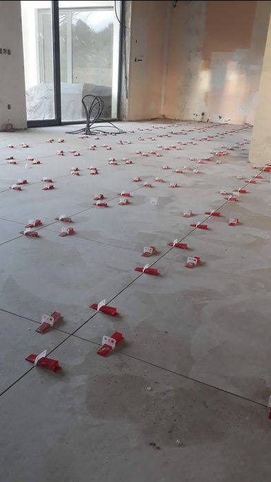 LADRILHADOR 10 euros m2