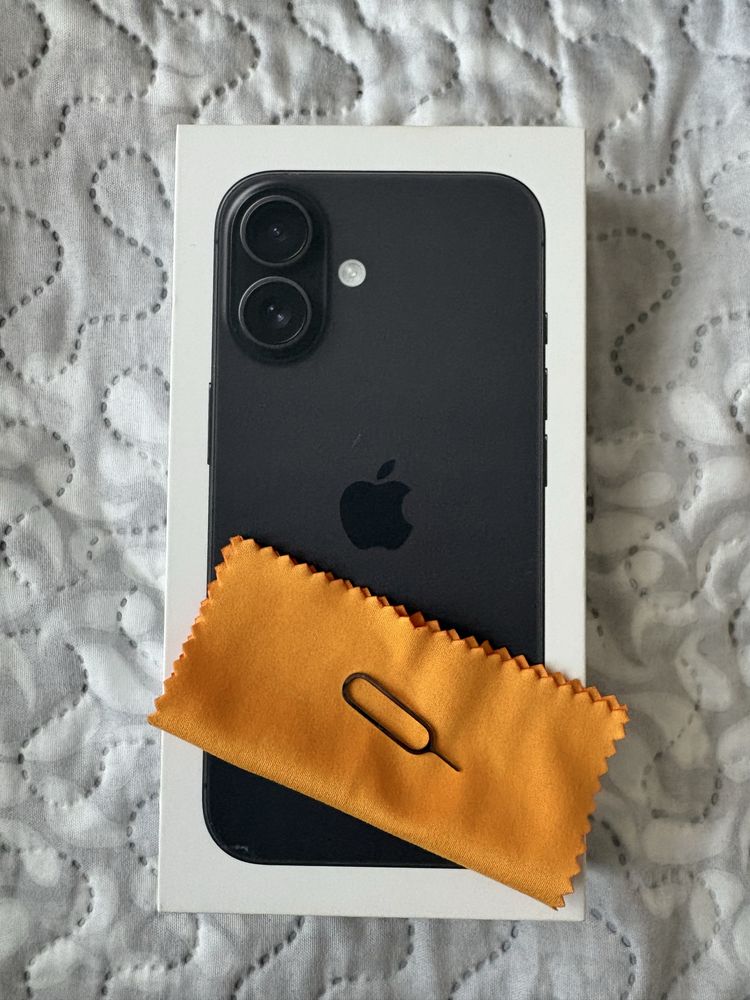 iPhone 16 128Gb Preto - Como novo