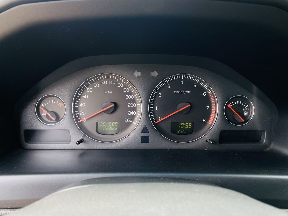 Volvo S60 2.0T 180KM polift manual hak