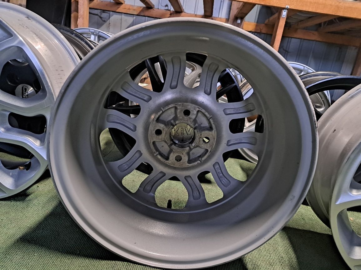 05 TSM alufelgi 4x100 5.5x15 et52 54.1 kia oryginalne srebrne polerowa
