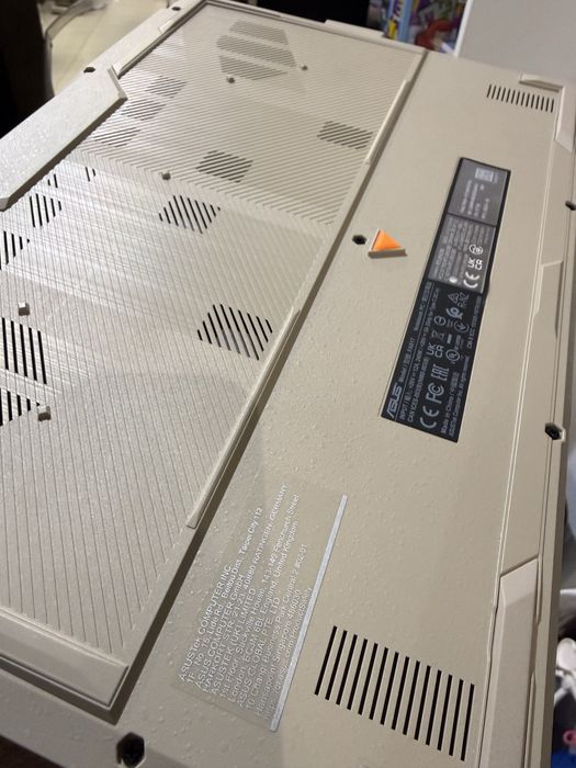 Portatil ASUS Tug Gaming A16 Ryzen 7 7435 HS 32Gb + 1TB Ssd Rx 7600s