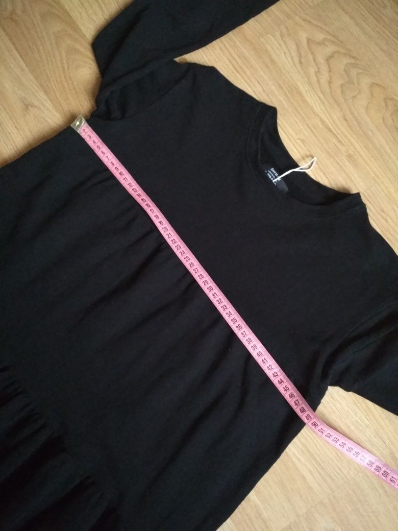 Платье Bershka S/44 -46 размер новое