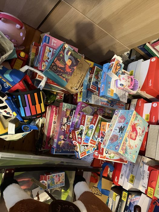 Zabawki lego duplo stolik krzesło puzzle książki