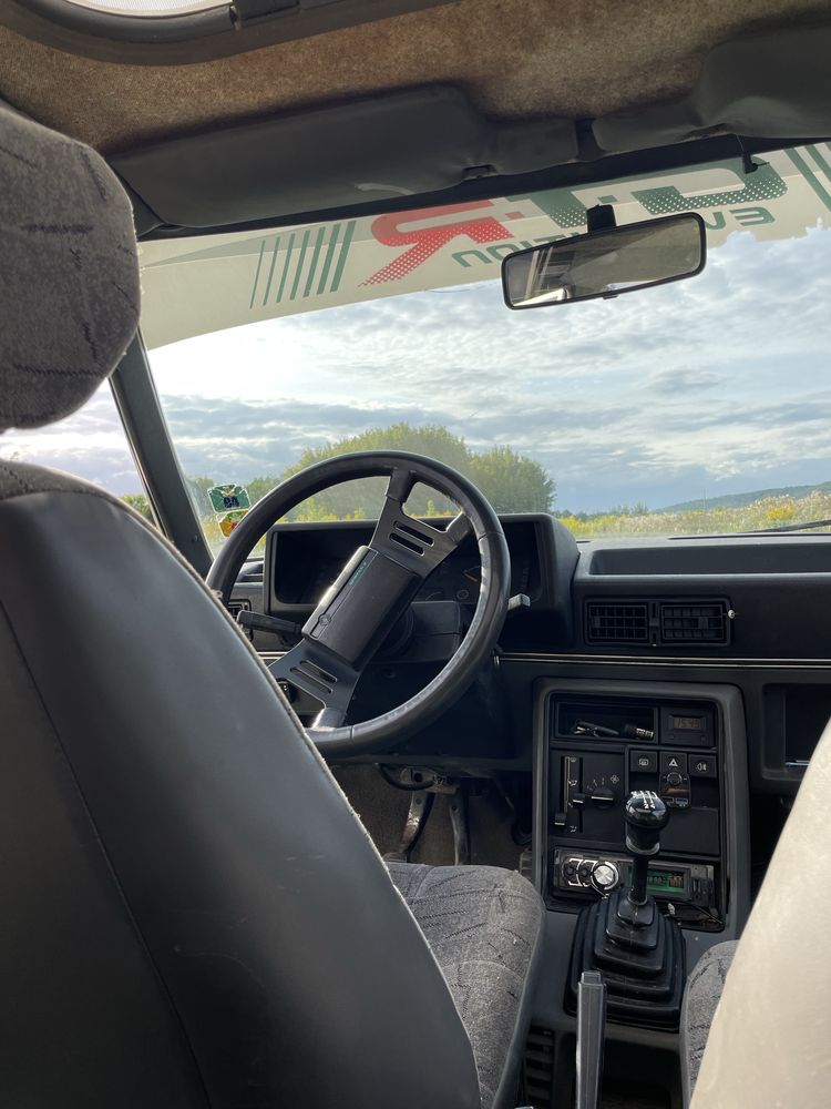 Продаю Renault 9
