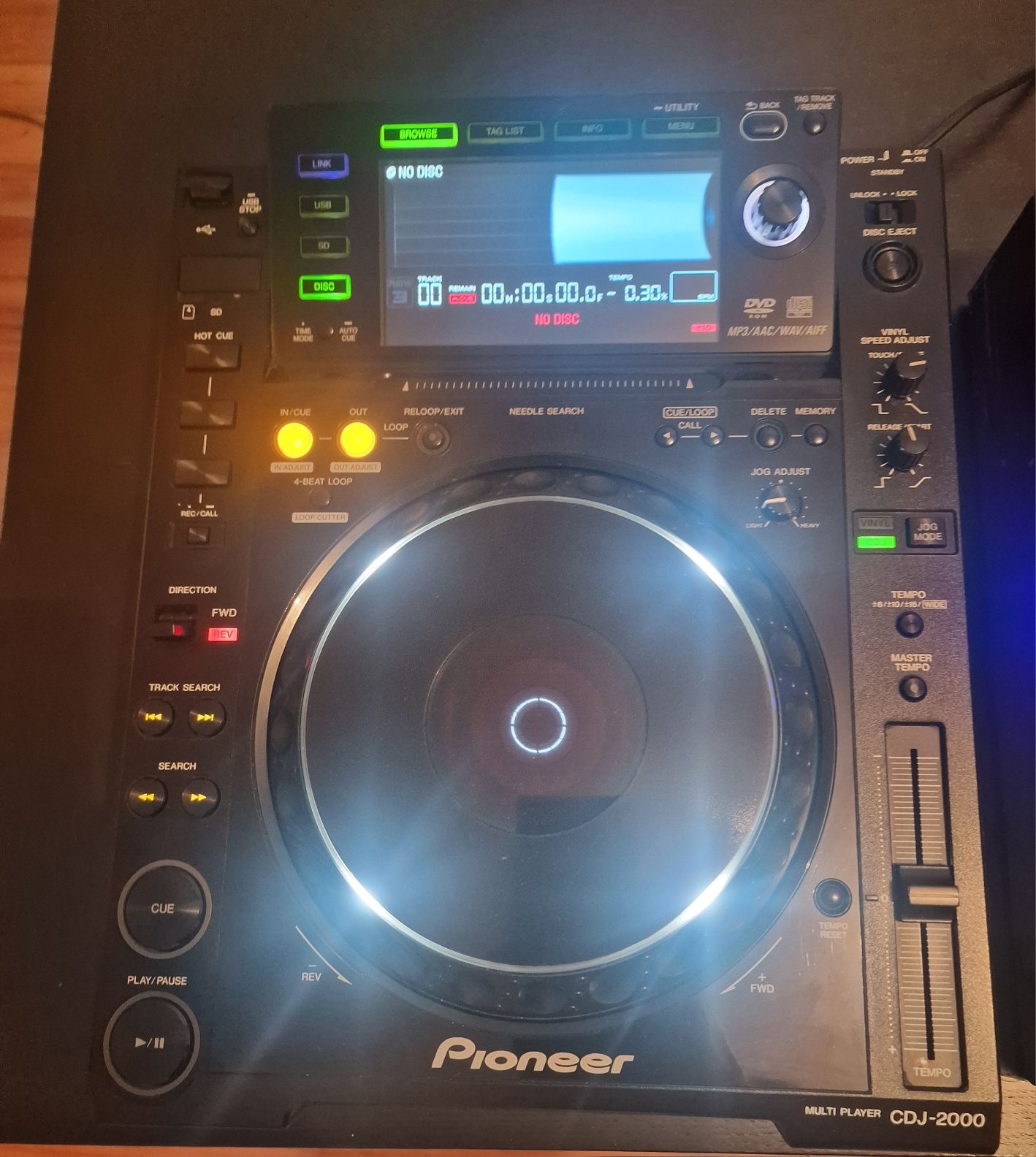 CDJ 2000 e mesa DJM-800