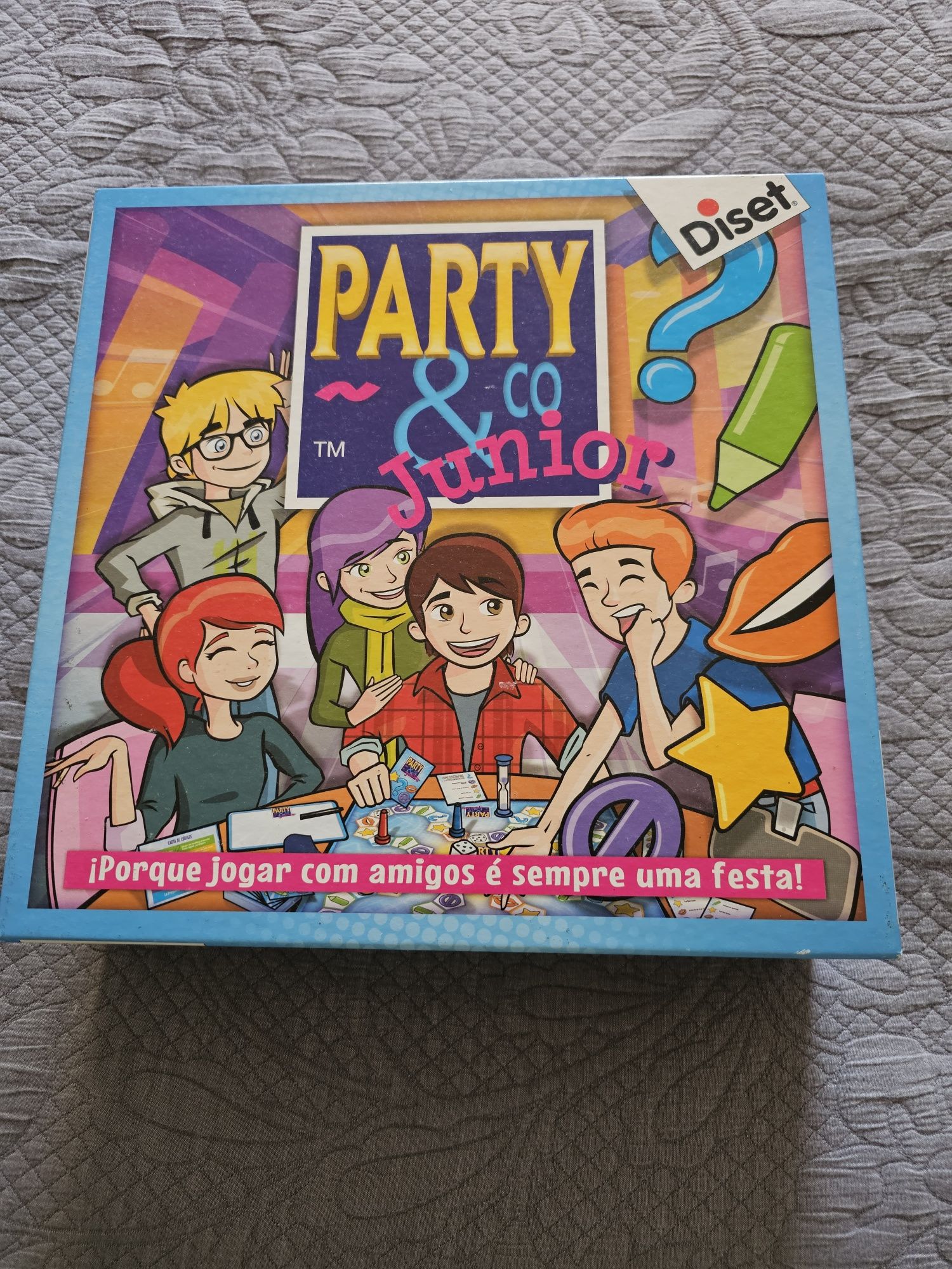 Jogo tabuleiro Party & CO (novo)